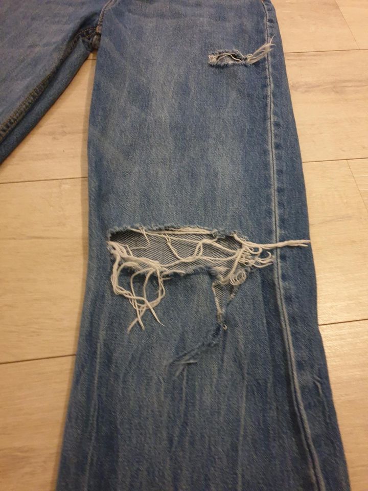 Jeans Bershka 90s Wide Gr. 36 in Neumünster