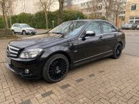 Mercedes Benz w204 C280 / C300 Amg Line 3.0 V6 TÜV 03/2026 Düsseldorf - Lörick Vorschau