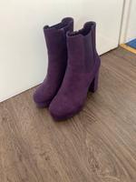 Verkaufe diese lila farbigen Schuhe Hessen - Biebertal Vorschau