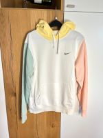 Nike Pullover / Hoodie weiß/bunt Block-Muster XS/S Hessen - Heuchelheim Vorschau