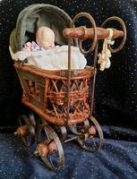 Nostalgie Puppenwagen klein mit Handgemachter Puppe Nordrhein-Westfalen - Moers Vorschau