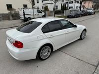 BMW 323 i 3.0 neue TÜV Neuhausen-Nymphenburg - Neuhausen Vorschau