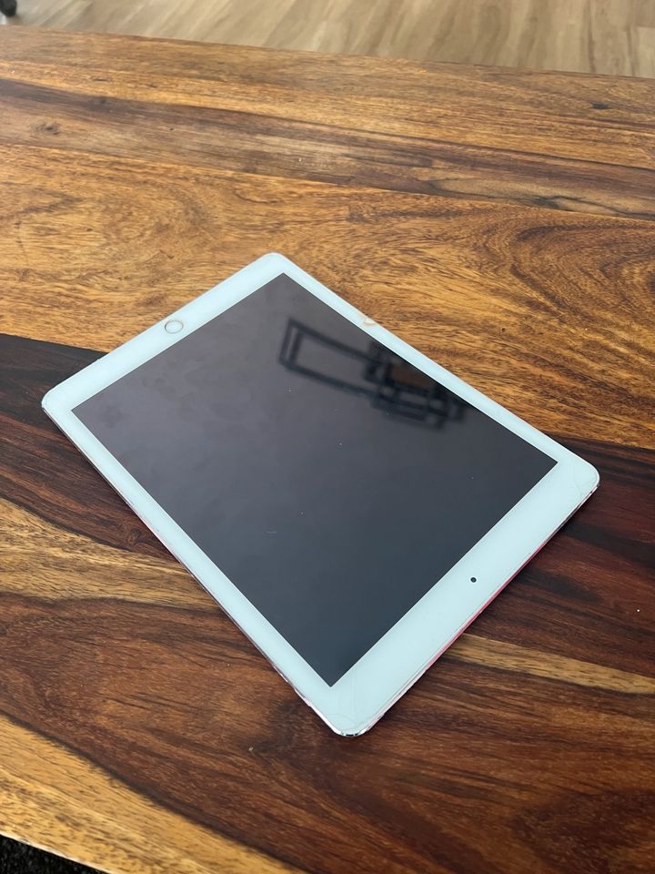 iPad Pro 9,7 Zoll in Tuttlingen