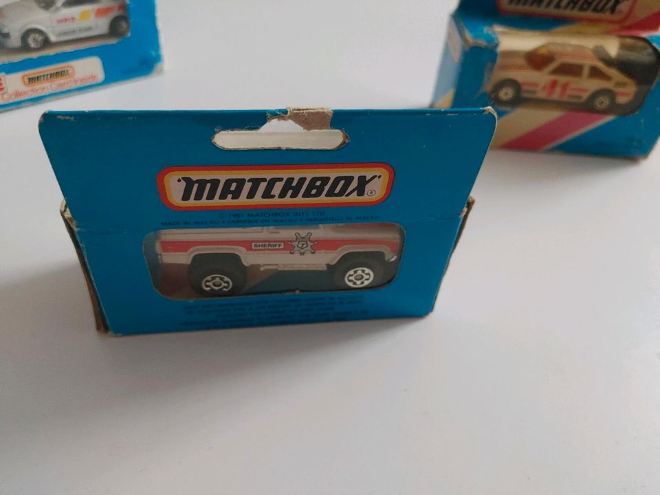 Matchbox 2x Toyota 1x Chevy Blazer 4x4 in Reichenbach an der Fils
