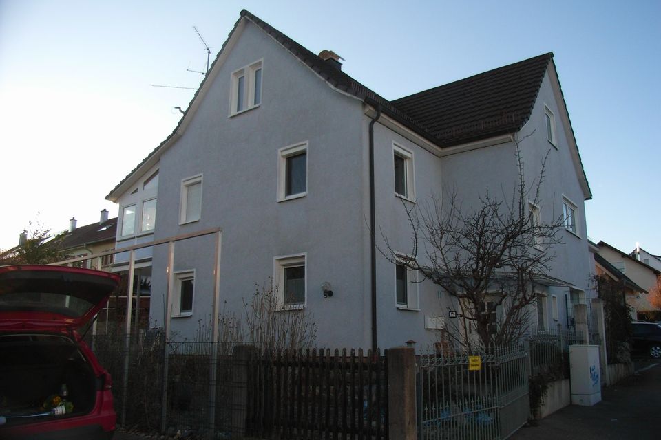 Reihenendhaus mit Gewerbeanteil in Reutlingen