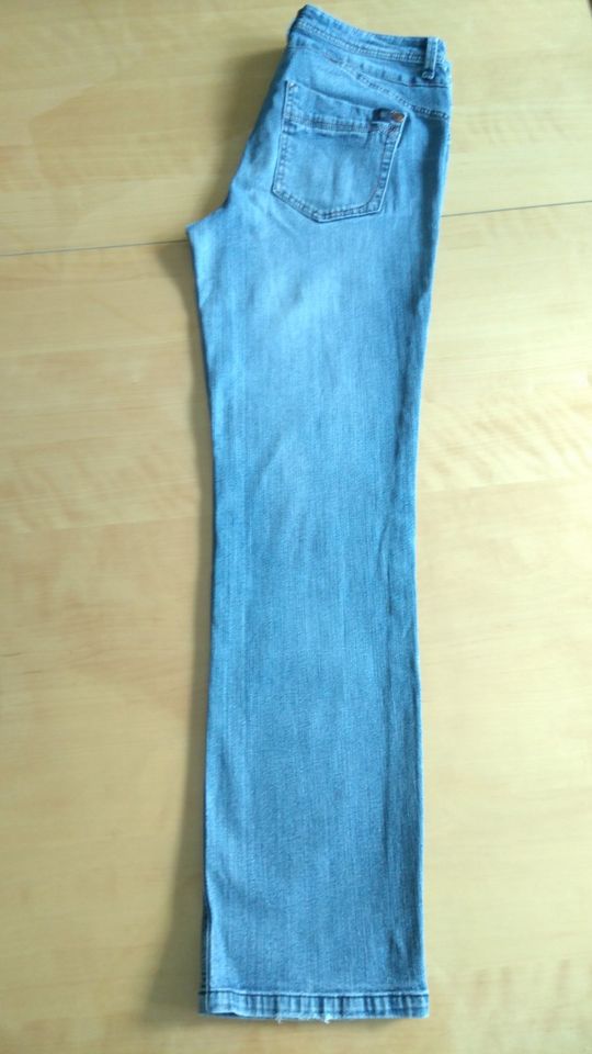 Defekt! Cecil Jeans * blau * Style Charlize * Damen * Gr. 31/ 32 in Düsseldorf