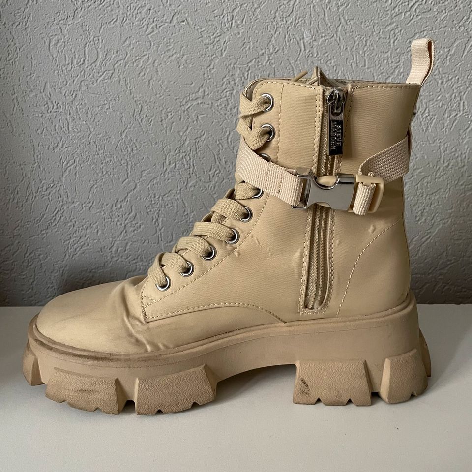 Steve Madden Tanker P Sand Größe 38 Damen Stiefeletten Beige in Mannheim