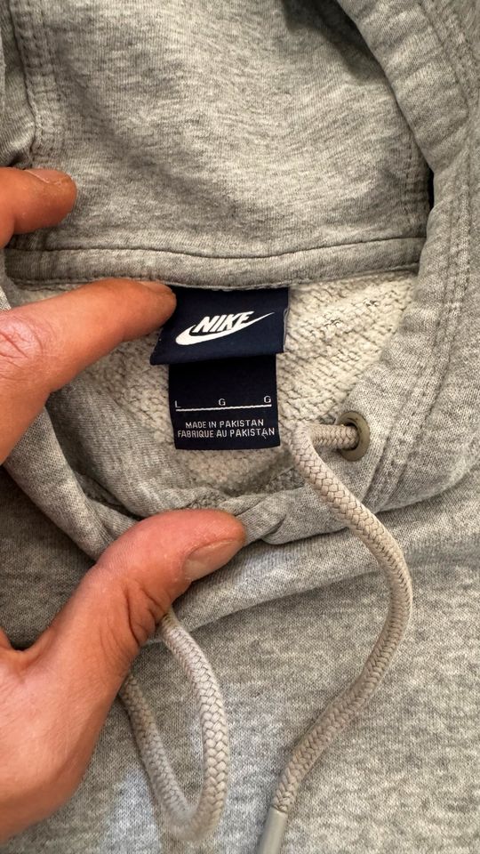 Nike Jogginganzug (Hoodie und Jogginghose) in München