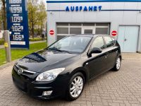 Hyundai i30 1,6CRDI TÜV 09/25 Teilleder Klimatronic Sitzheizung Niedersachsen - Oldenburg Vorschau