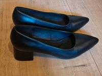 Schwarze Pumps, Größe 28, schwarze Uniformschuhe Sachsen-Anhalt - Halle Vorschau