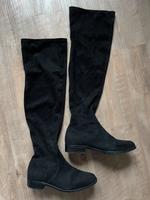 Overknees Stiefel schwarz Velourleder Niedersachsen - Lüneburg Vorschau