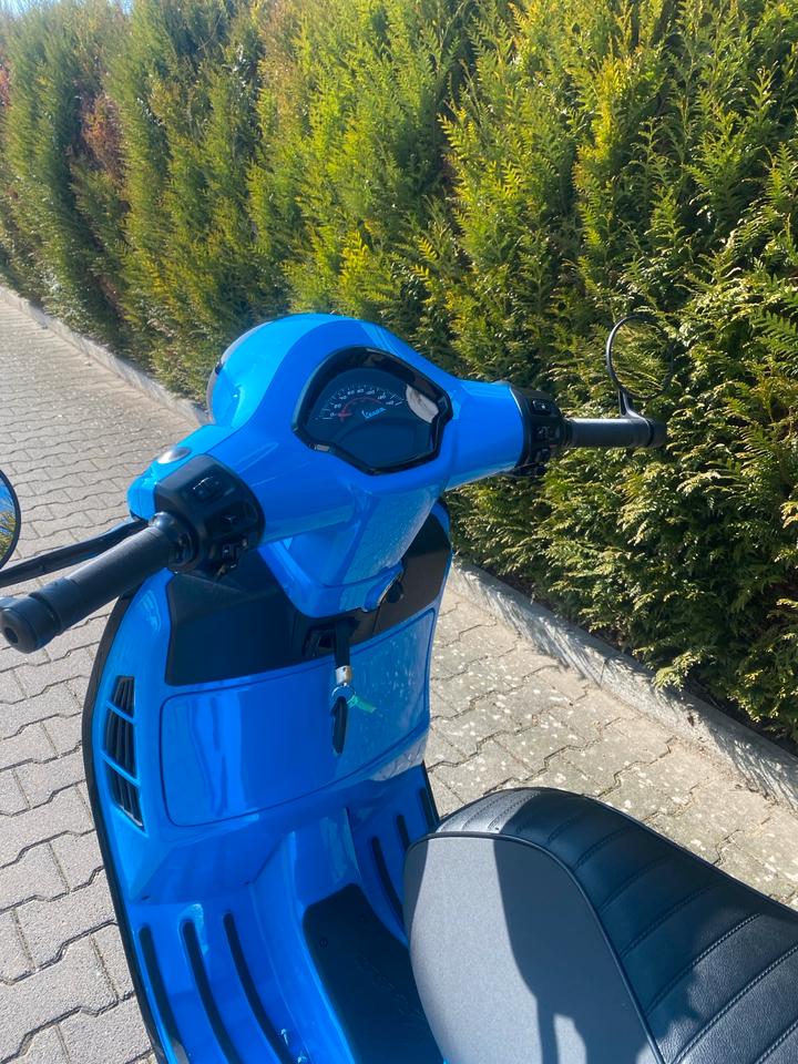 Vespa GTS 125 E5+ / GTS 310 SuperSport TWM 13 ZOLL alle Farben in Eschborn