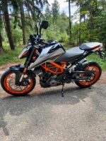 KTM Duke 390 Neuwertig Top Zustand wenig Km Garantie Bayern - Nördlingen Vorschau