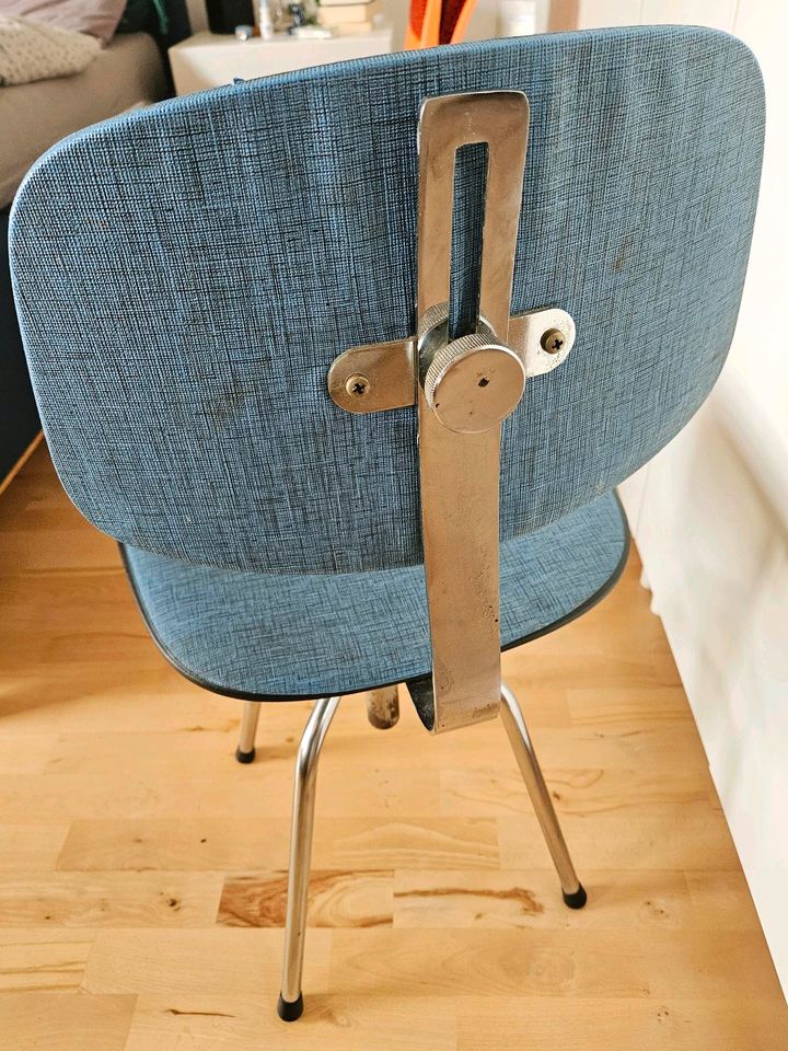 Vintage Stuhl 60er Selten Küchenstuhl Arbeitsstuhl retro 1960 in Hannover