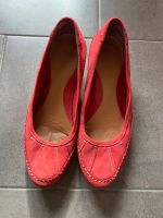 Clarks Schuhe rot sehr bequem Gr. 40 Niedersachsen - Ritterhude Vorschau