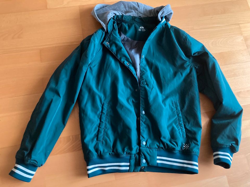 Blousonjacke Übergangsjacke Jungen dunkelgrün H&M Gr. 170 in  Baden-Württemberg - Schwäbisch Hall | eBay Kleinanzeigen ist jetzt  Kleinanzeigen