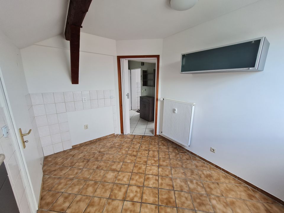 Gemütliche 3,5 Zimmer Dachgeschoß Wohnung in Bochumer Innenstadt in Bochum