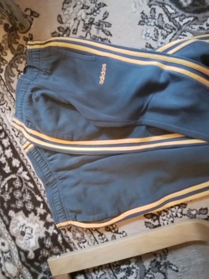 Adidas Jogginghosen ! Gr 128 ! Top ! in Oberhausen