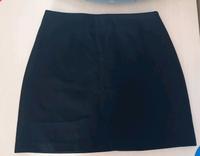 Rock eng anliegt  schwarz  34 XS / H&M Berlin - Köpenick Vorschau