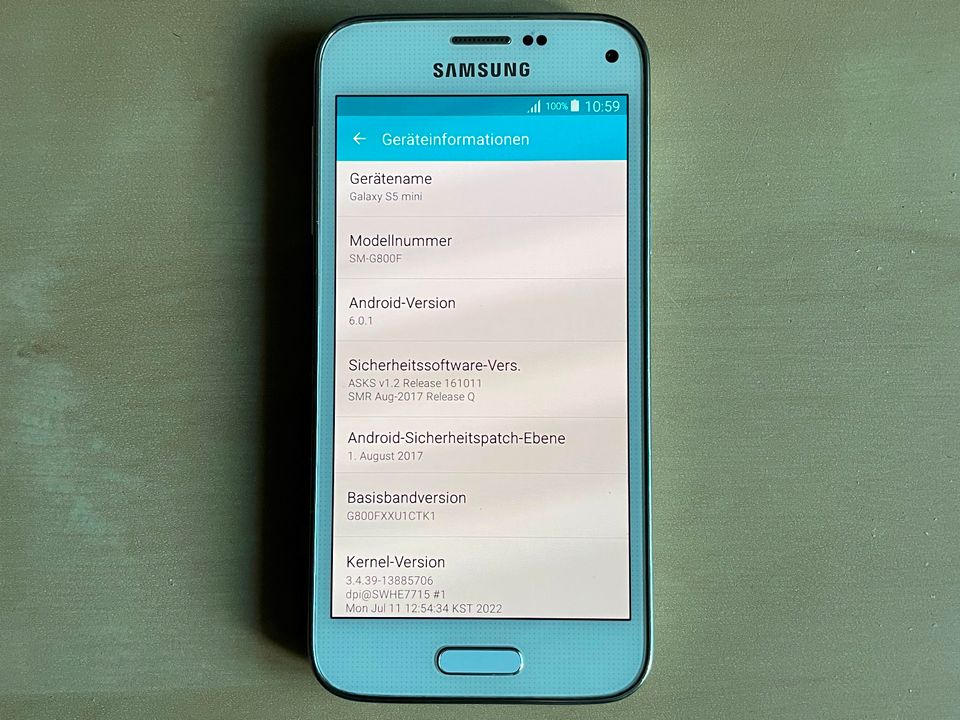 Samsung Galaxy S5 Mini Weiß SM-G800F Android 6.0.1 in Am Mellensee