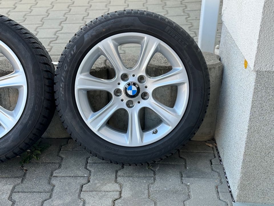 4 Winter Kompletträder 225/50 R 17 98 H Runflat auf 7 1/2Jx 17H2 in Tharandt