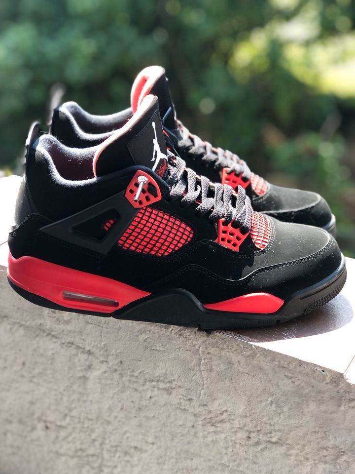 Jordan 4 Red Thunder in Duisburg