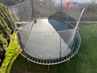 Großes Trampolin 426 cm mit faltbarem Sicherheitsnetz Bayern - Mistelbach Vorschau