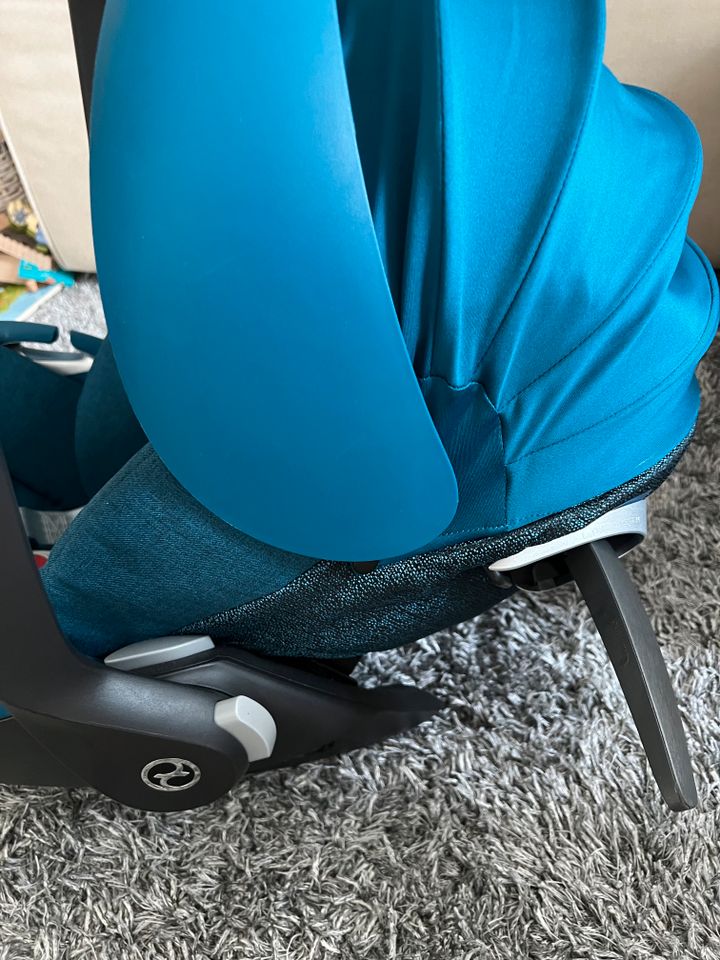 Cybex Platinum - Cloud Z i-size Plus Babyschale Mountain Blue in Hamburg