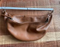 Umhängetasche/Crossbody groß *echt Leder* - Reißverschluss defekt Hessen - Oberursel (Taunus) Vorschau