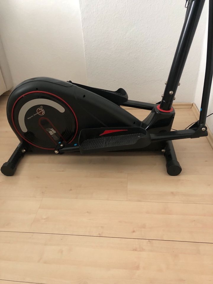 Crosstrainer Ergometer AX 7 Christopeit Sport in Köln