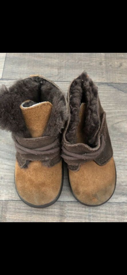 UGG Boots Baby Stiefel Winterstiefel Gr. 22 braun M 12 - 18 Monat in Pulheim