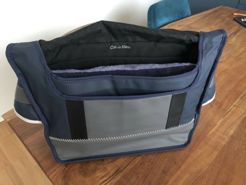 Calvin Klein Umhängetasche Laptoptasche NEU!! in München