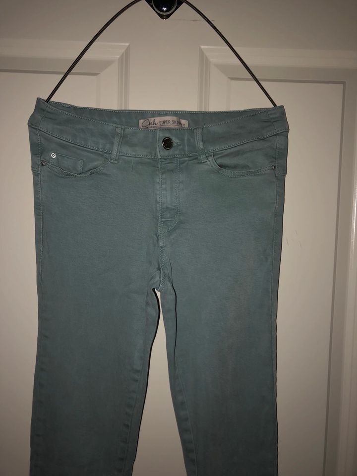 Schöne Clockhouse Superskinny Jeans xs 34 164/170 in Stedesand 