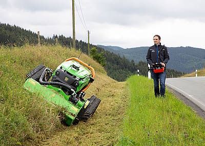 Mähraupe Mäharbeiten Mulchen Forstmulchen Fräsen Wurzelstöcke in Weiden b Weimar Thür