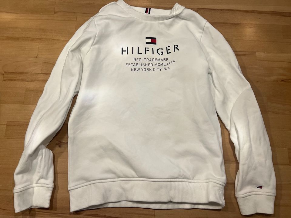 Tommy Hilfiger Pullover weiß 140 in Lindhorst