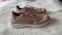 Nike flex rosa 44 Laufschuhe Sportschuhe Nordrhein-Westfalen - Krefeld Vorschau
