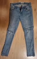 Jeanshose mit riss Sachsen - Meißen Vorschau