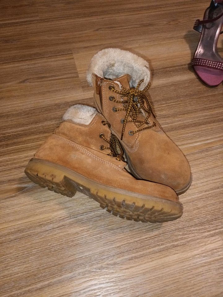 Winter Schuhe in Nusplingen