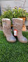 Stiefeletten Cowboy Mustang Gr. 38 hellgrau sand Bayern - Beilngries Vorschau