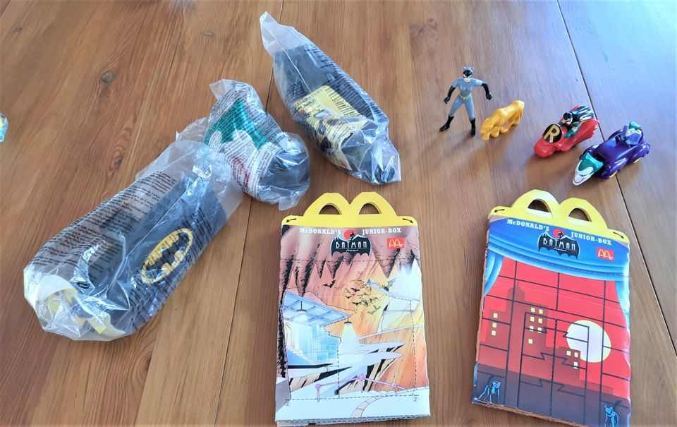 Rund 200 McDonald’s Spielzeuge aus den 80er und 90er Jahren in Zorneding