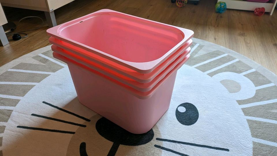 4 Ikea Trofast Kisten mittel rosa in Markkleeberg