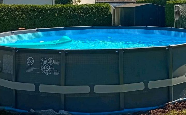 Pool Komplettset, Intex Ultra XTR Frame 549×132 cm in Sontheim