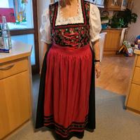 Dirndl Frauen Größe 48 Baden-Württemberg - Görwihl Vorschau