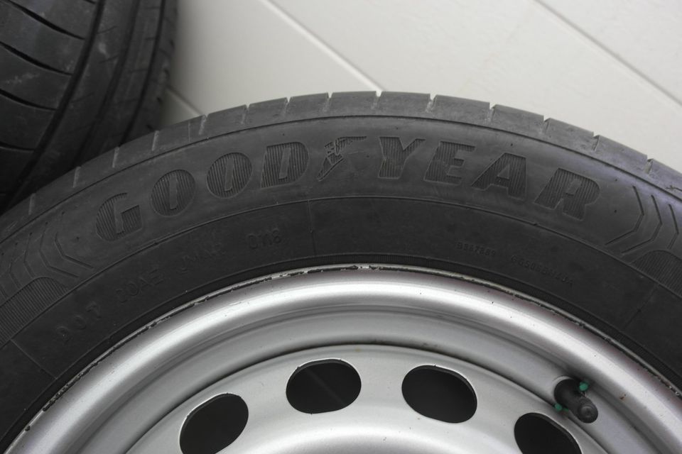 Sommerkompletträder VW Passat, Andere, 6x15 ET47 195/65R15 91H VW in Ronneburg