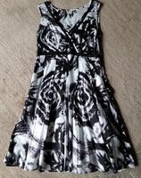 Kleid  Gr 34 von Esprit  gemustert Niedersachsen - Goslar Vorschau