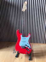 Squire Fender Strat rot, gebraucht Bayern - Schrobenhausen Vorschau