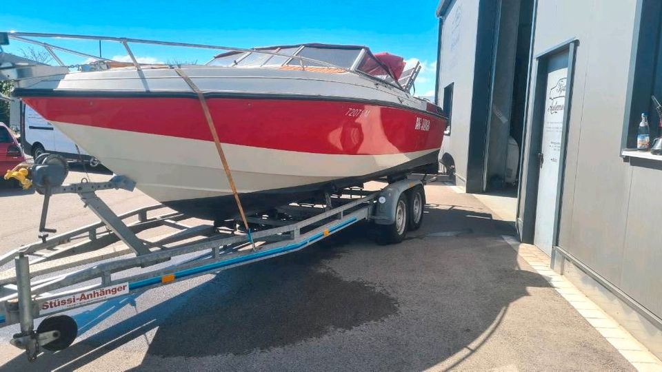 Sportboot Wellcraft 210  V8 Mercruiser +Trailer in Augsburg