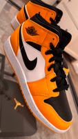 NIKE AIR JORDAN 1 MID TAXI 37.5 NEU Bad Godesberg - Rüngsdorf Vorschau