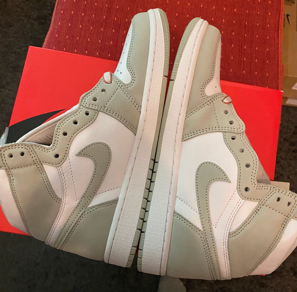 Nike Air Jordan 1 High Sea Foam Mint green white 42 weiß grün in Frankfurt am Main