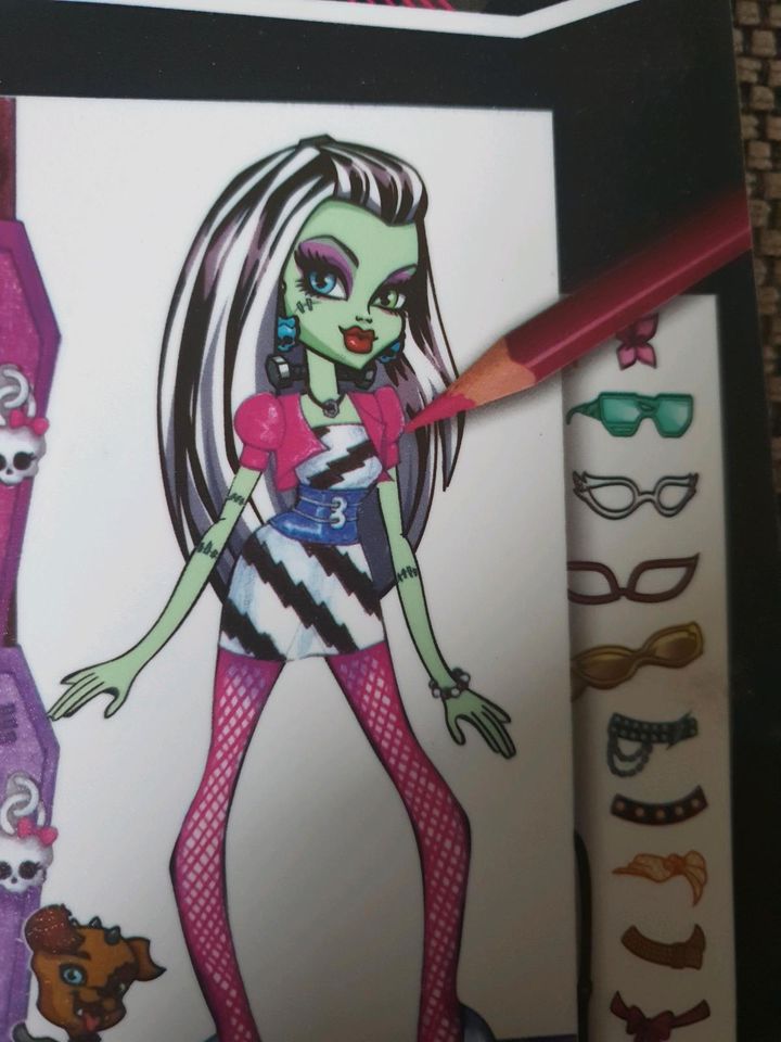 Monster High kompakt Skizzenblock Sammeln Malen in Groß Vollstedt